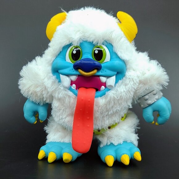 MGA Entertainment Other - Free The Beast MGA Entertainment Crate Creatures Blizz Talking Plush Toy